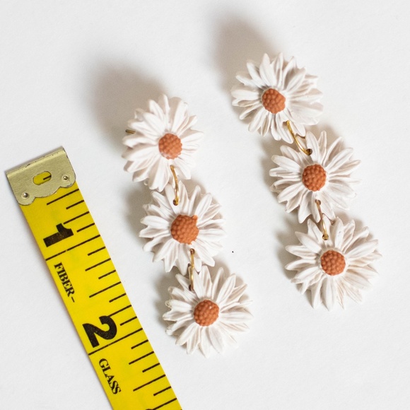 Daisy Clay Drop Earrings - Picture 2 of 3